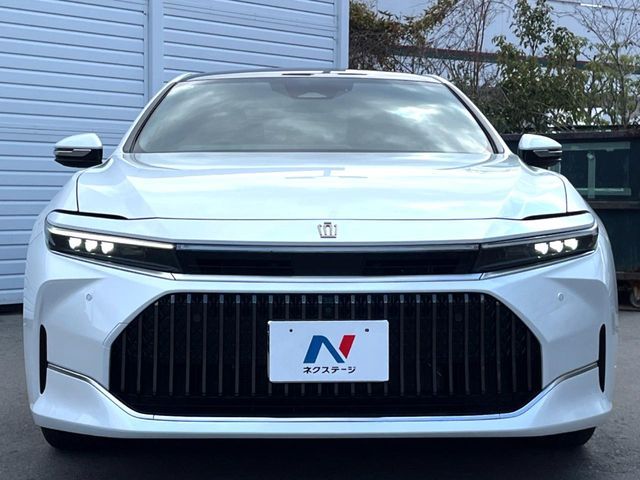 TOYOTA CROWN SEDAN HYBRID 2024 Image 31