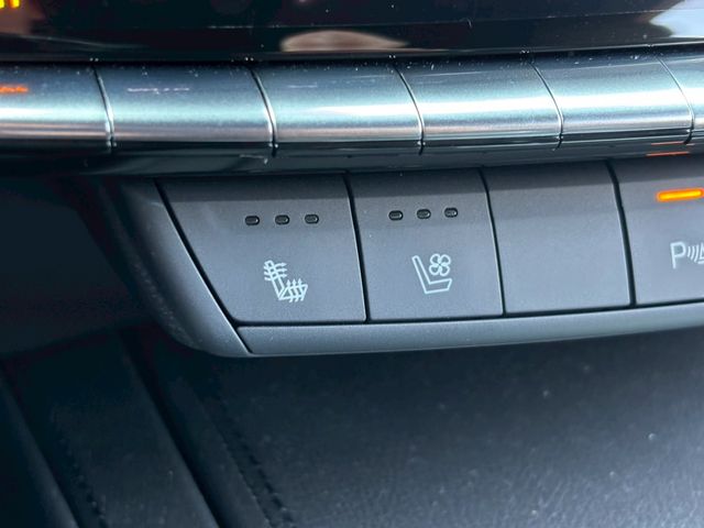 CADILLAC XT4 2025 Image 31