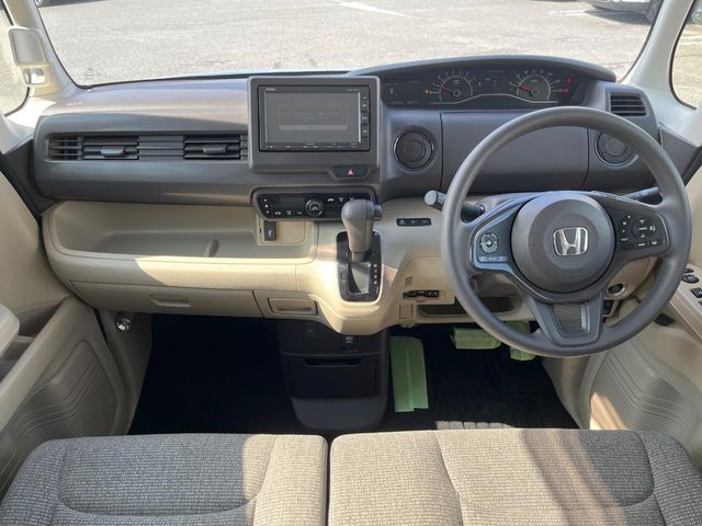 HONDA N BOX 2019 Image 31