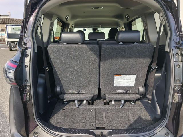 TOYOTA SIENTA HYBRID 2017 Image 31