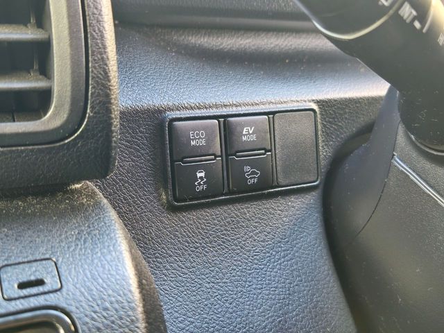 TOYOTA SIENTA HYBRID 2017 Image 31