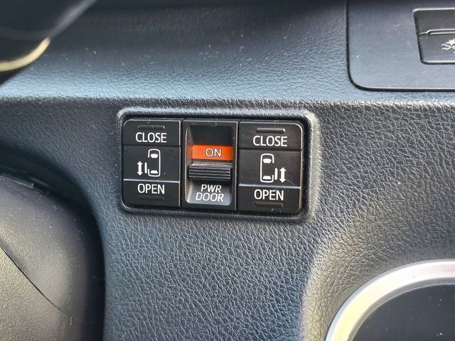 TOYOTA SIENTA HYBRID 2017 Image 31