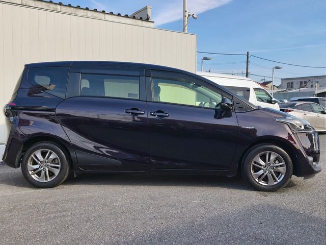 TOYOTA SIENTA HYBRID 2017 Image 31