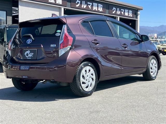 TOYOTA AQUA 2016 Image 31