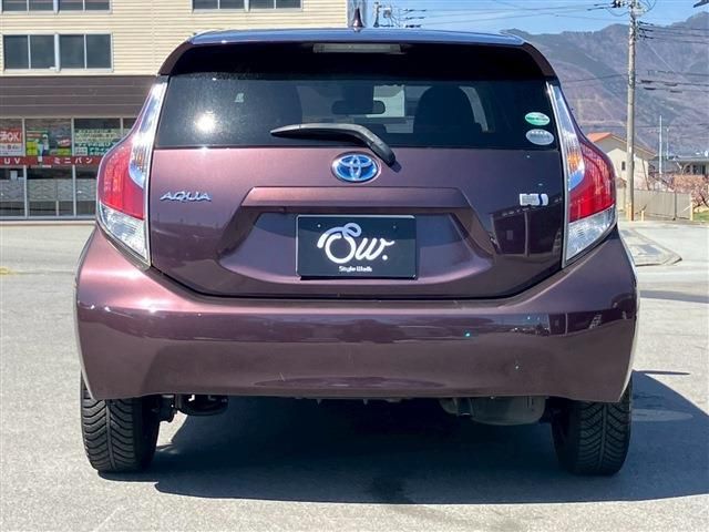 TOYOTA AQUA 2016 Image 31