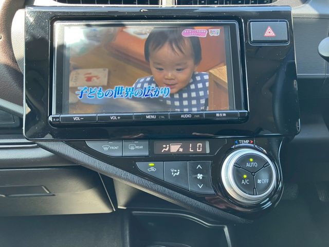 TOYOTA AQUA 2016 Image 31