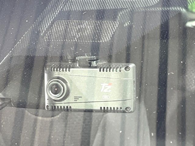 TOYOTA PRIUS 2022 Image 31