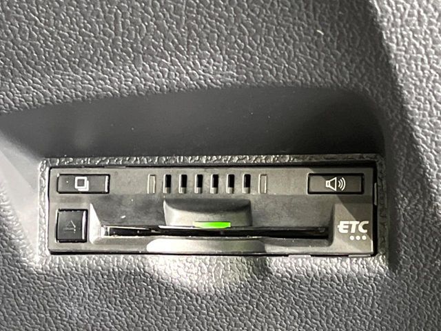 TOYOTA PRIUS 2022 Image 31