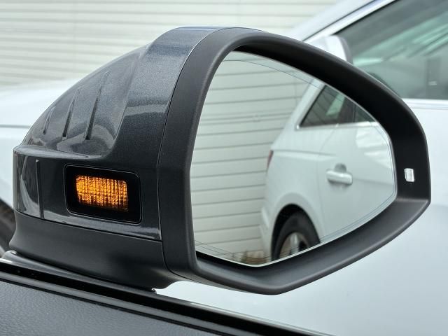 AUDI A4 2022 Image 31