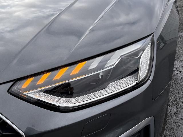 AUDI A4 2022 Image 31