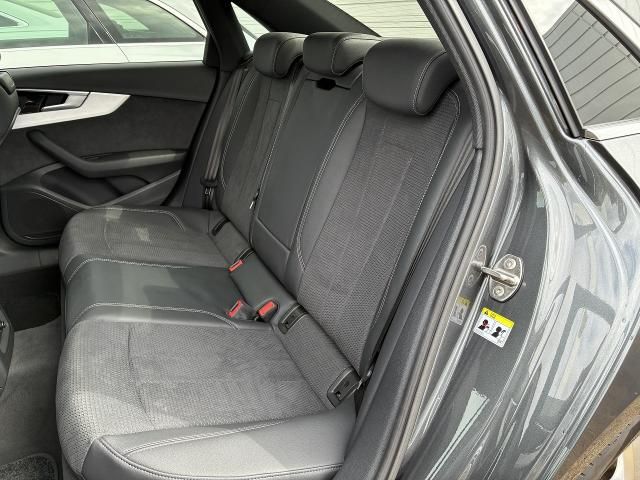 AUDI A4 2022 Image 31