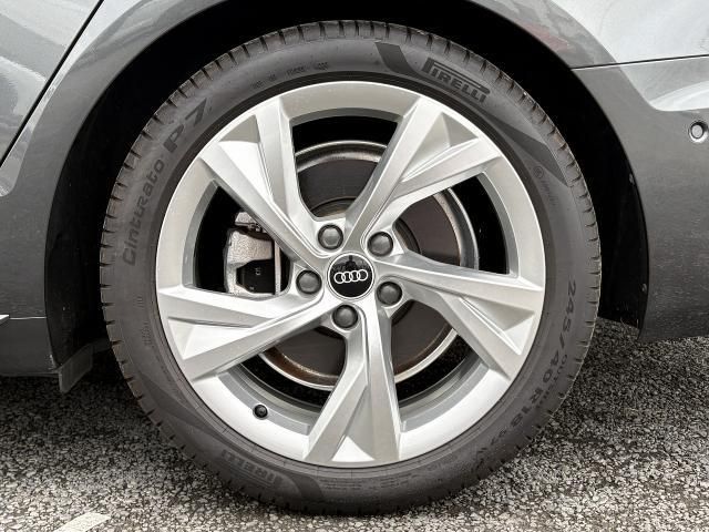 AUDI A4 2022 Image 31