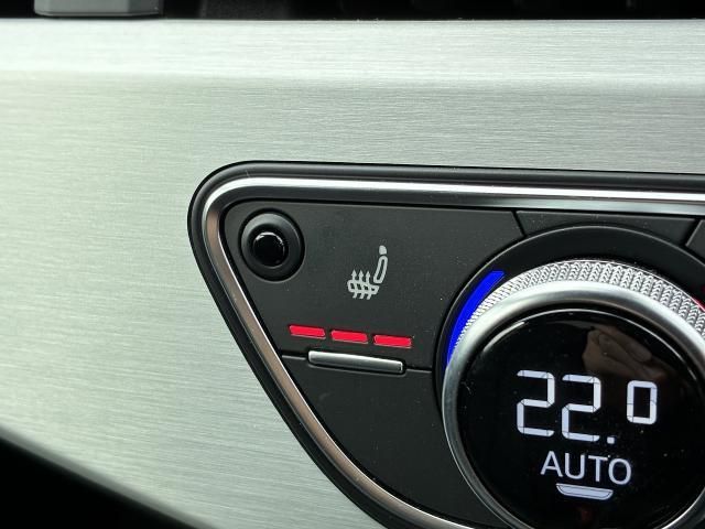 AUDI A4 2022 Image 31