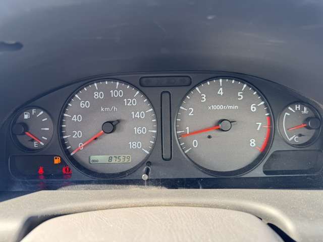 NISSAN SUNNY SEDAN 2001 Image 31