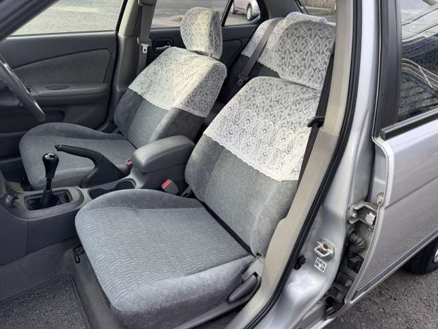 NISSAN SUNNY SEDAN 2001 Image 31