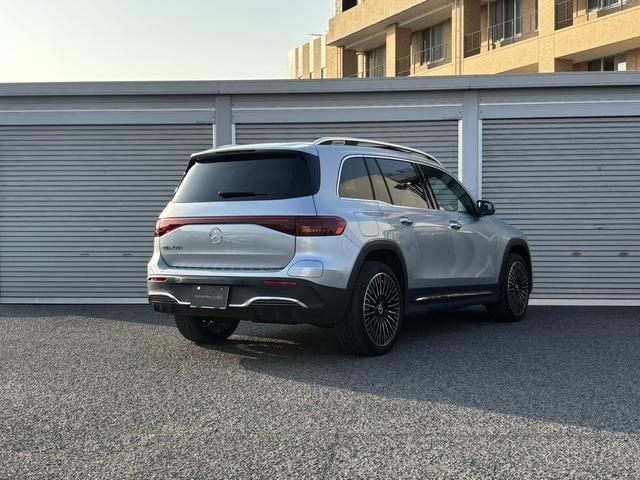 MERCEDES BENZ EQB 2025 Image 31