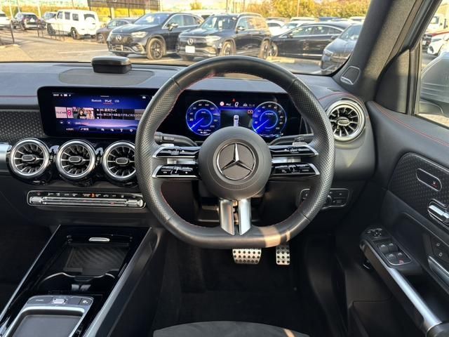 MERCEDES BENZ EQB 2025 Image 31