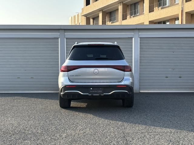 MERCEDES BENZ EQB 2025 Image 31