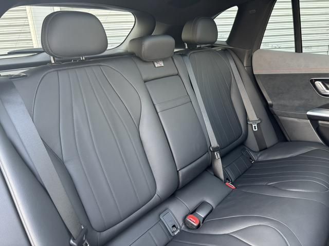 MERCEDES BENZ EQE SU 2024 Image 31