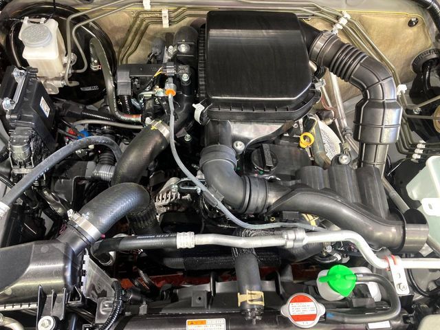 SUZUKI JIMNY 4WD 2024 Image 31