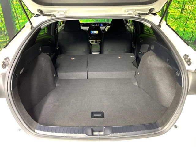 TOYOTA PRIUS 2016 Image 31