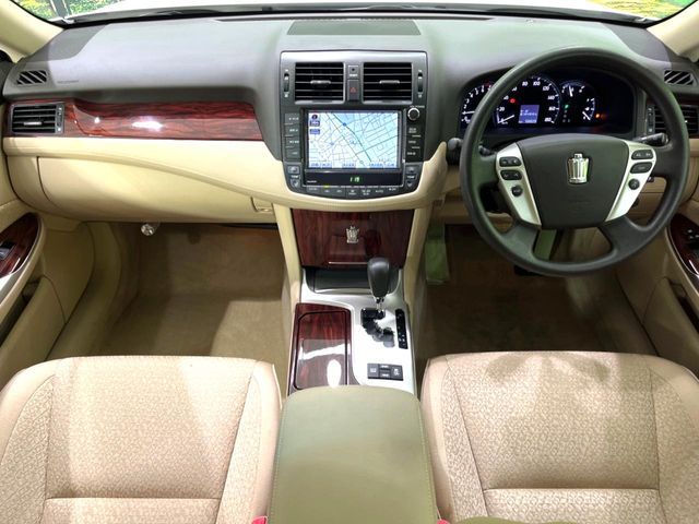 TOYOTA CROWN SEDAN 2010 Image 31