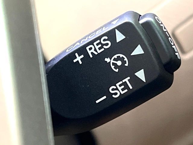 TOYOTA CROWN SEDAN 2010 Image 31