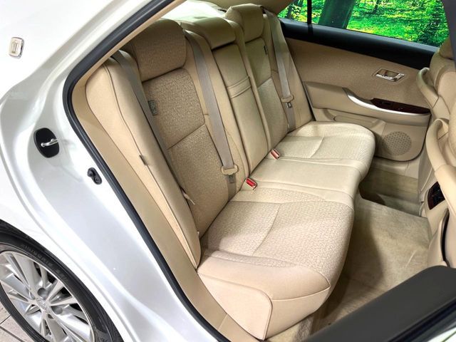 TOYOTA CROWN SEDAN 2010 Image 31