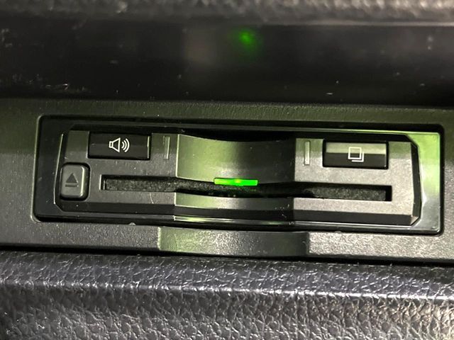 TOYOTA VOXY 2018 Image 31