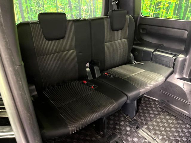 TOYOTA VOXY 2018 Image 31