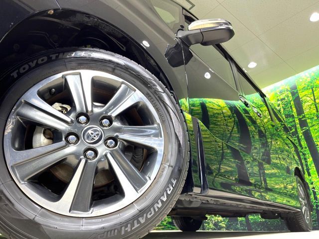 TOYOTA VOXY 2018 Image 31