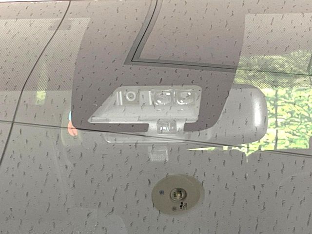 TOYOTA VOXY 2021 Image 31