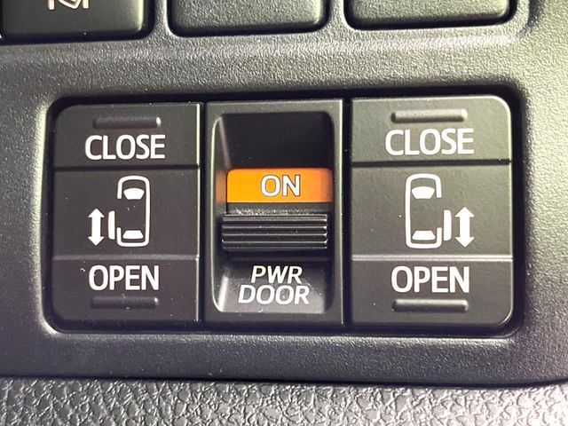 TOYOTA VOXY 2021 Image 31