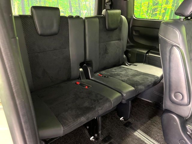 TOYOTA VOXY 2021 Image 31