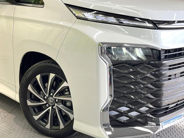 TOYOTA VOXY HYBRID 2025 Image 31