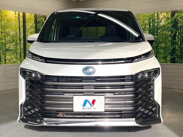 TOYOTA VOXY HYBRID 2025 Image 31