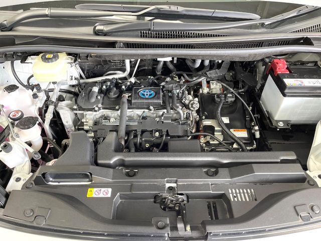 TOYOTA VOXY HYBRID 2025 Image 31