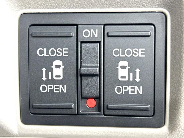 HONDA N BOX 2025 Image 31