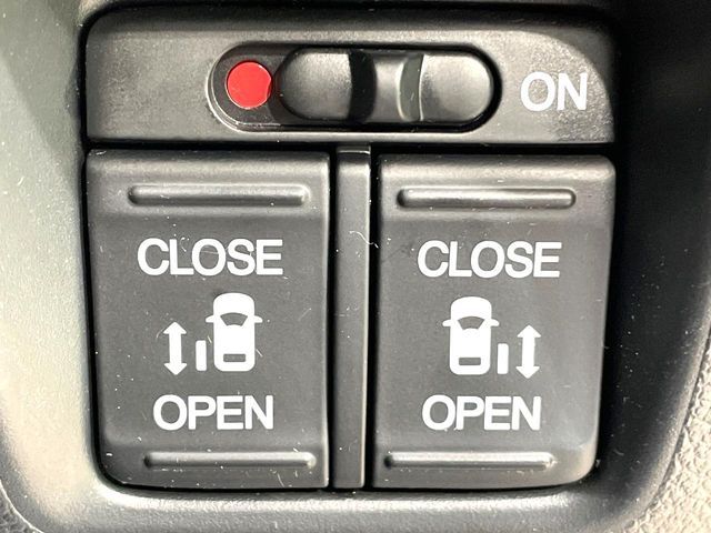 HONDA N BOX CUSTOM 2016 Image 31