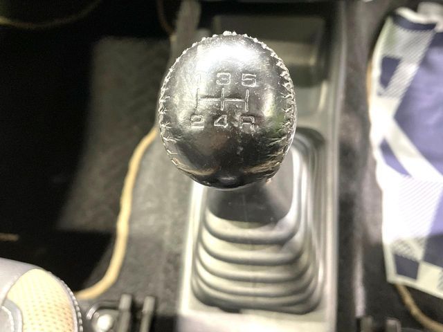 SUZUKI JIMNY 4WD 2015 Image 31