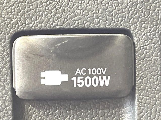 TOYOTA PRIUS PHV 2021 Image 31