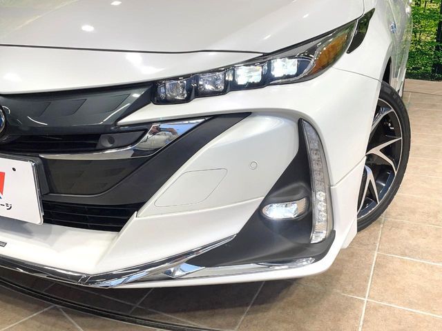 TOYOTA PRIUS PHV 2021 Image 31