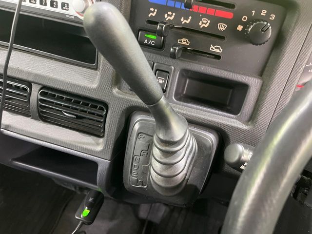 SUBARU SAMBAR VAN 4WD 2011 Image 31