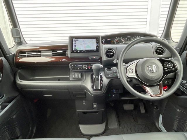 HONDA N BOX CUSTOM 2024 Image 31