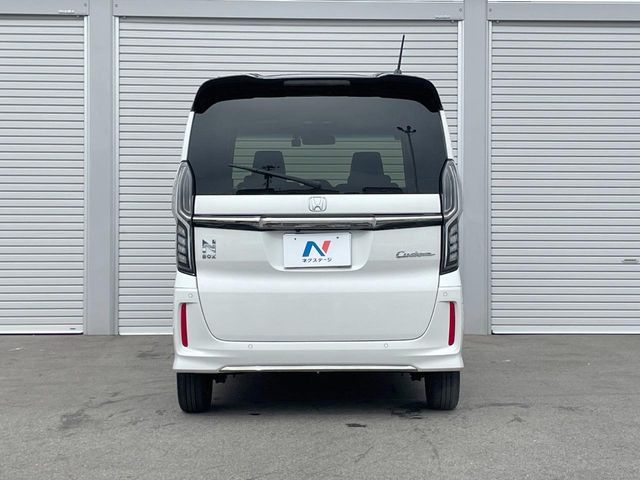 HONDA N BOX CUSTOM 2024 Image 31