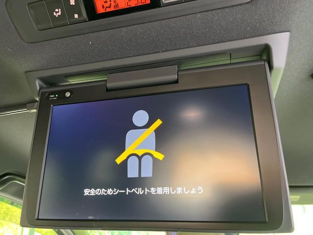 TOYOTA ESQUIRE HYBRID 2017 Image 31