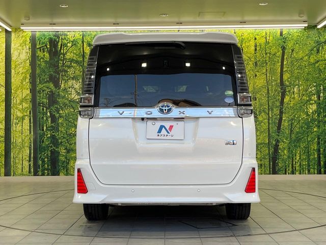 TOYOTA VOXY HYBRID 2020 Image 31