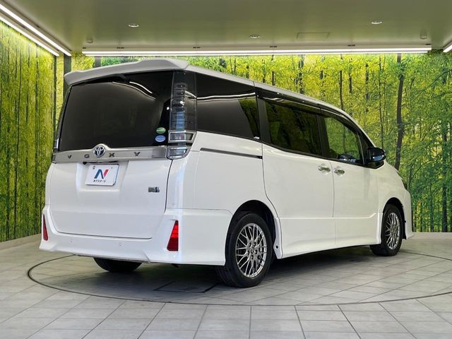 TOYOTA VOXY HYBRID 2020 Image 31