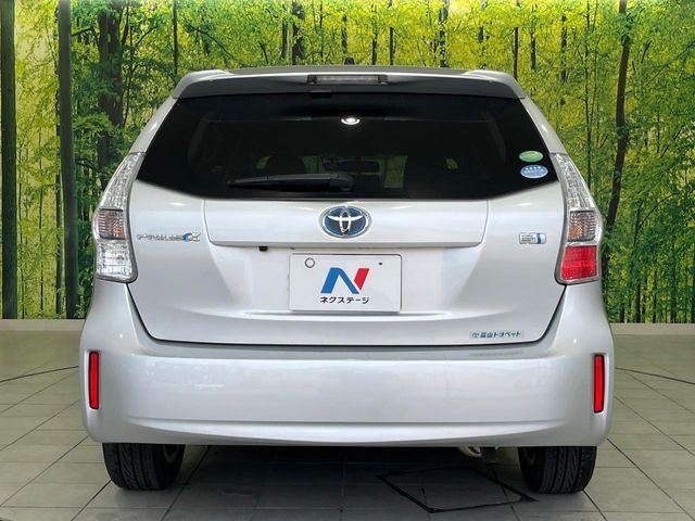 TOYOTA PRIUS ALPHA 2013 Image 31