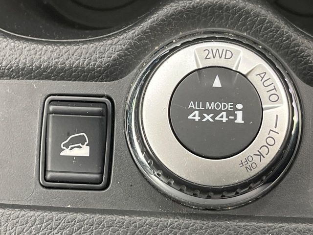 NISSAN X-TRAIL 4WD 2018 Image 31